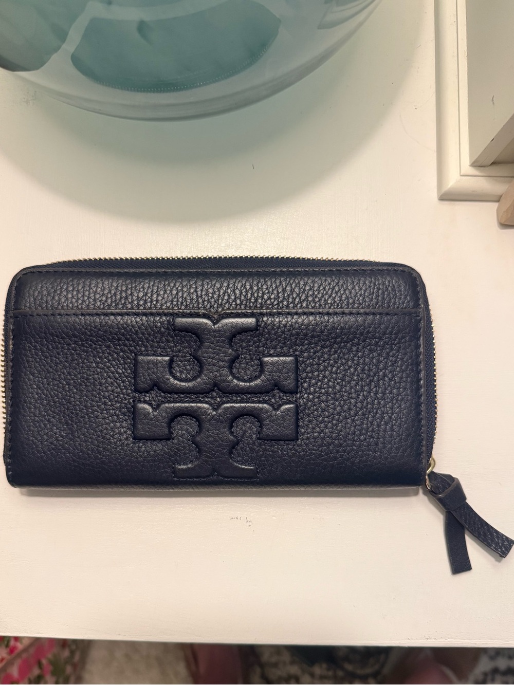 Tory Burch Black Pebbled Leather Zip Wallet with Embossed Logo